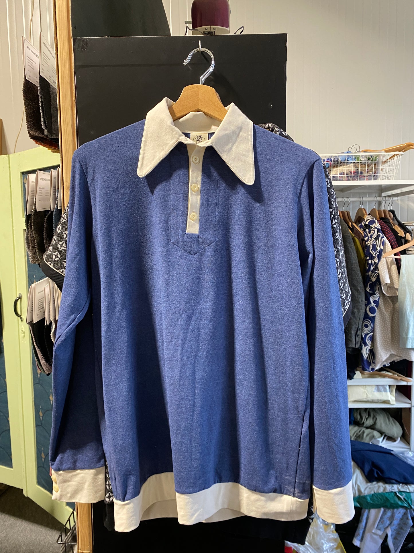 long sleeve polo shirt blue with off white collar
