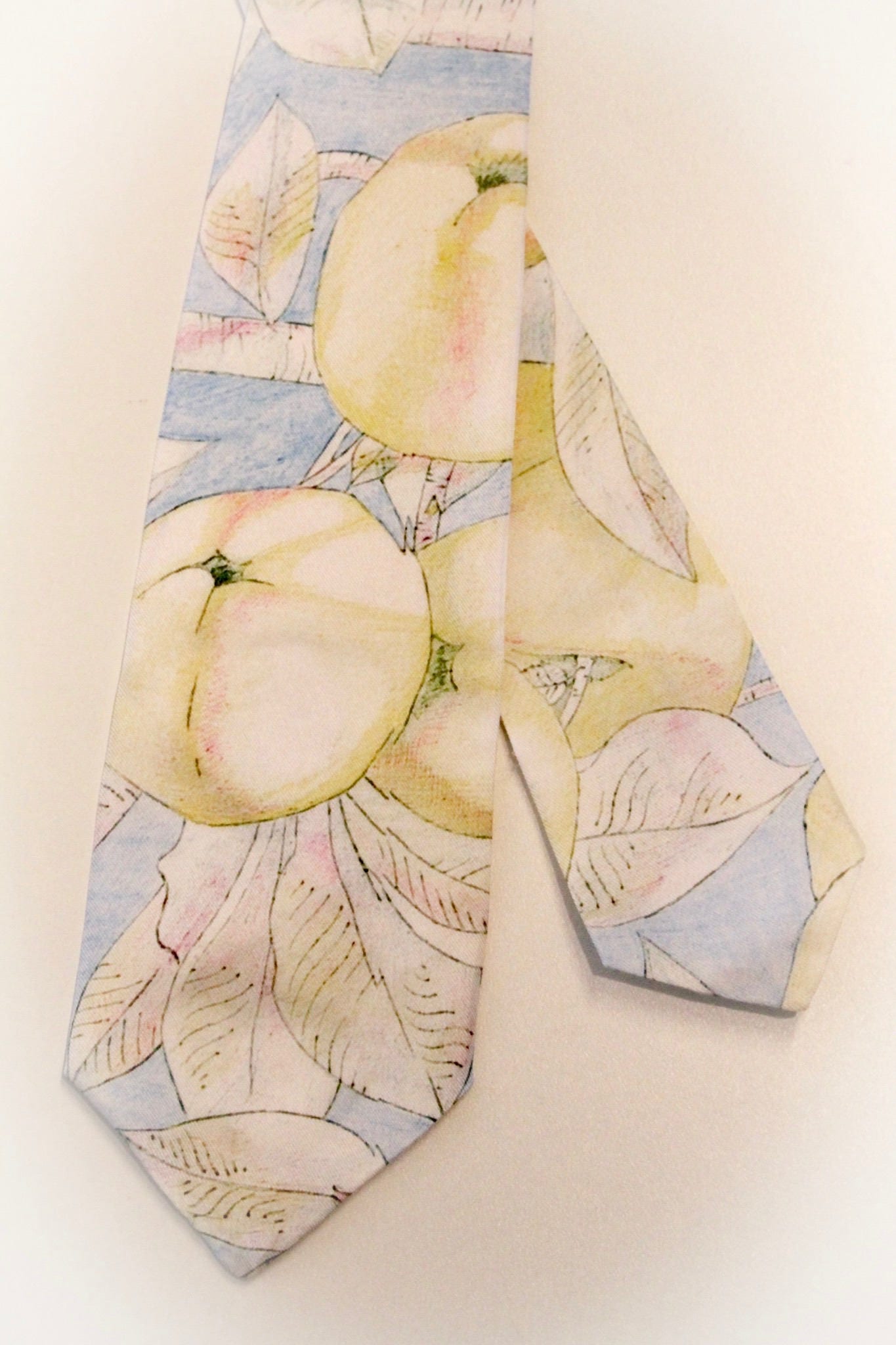 Silk four in hand single fold tie with apples