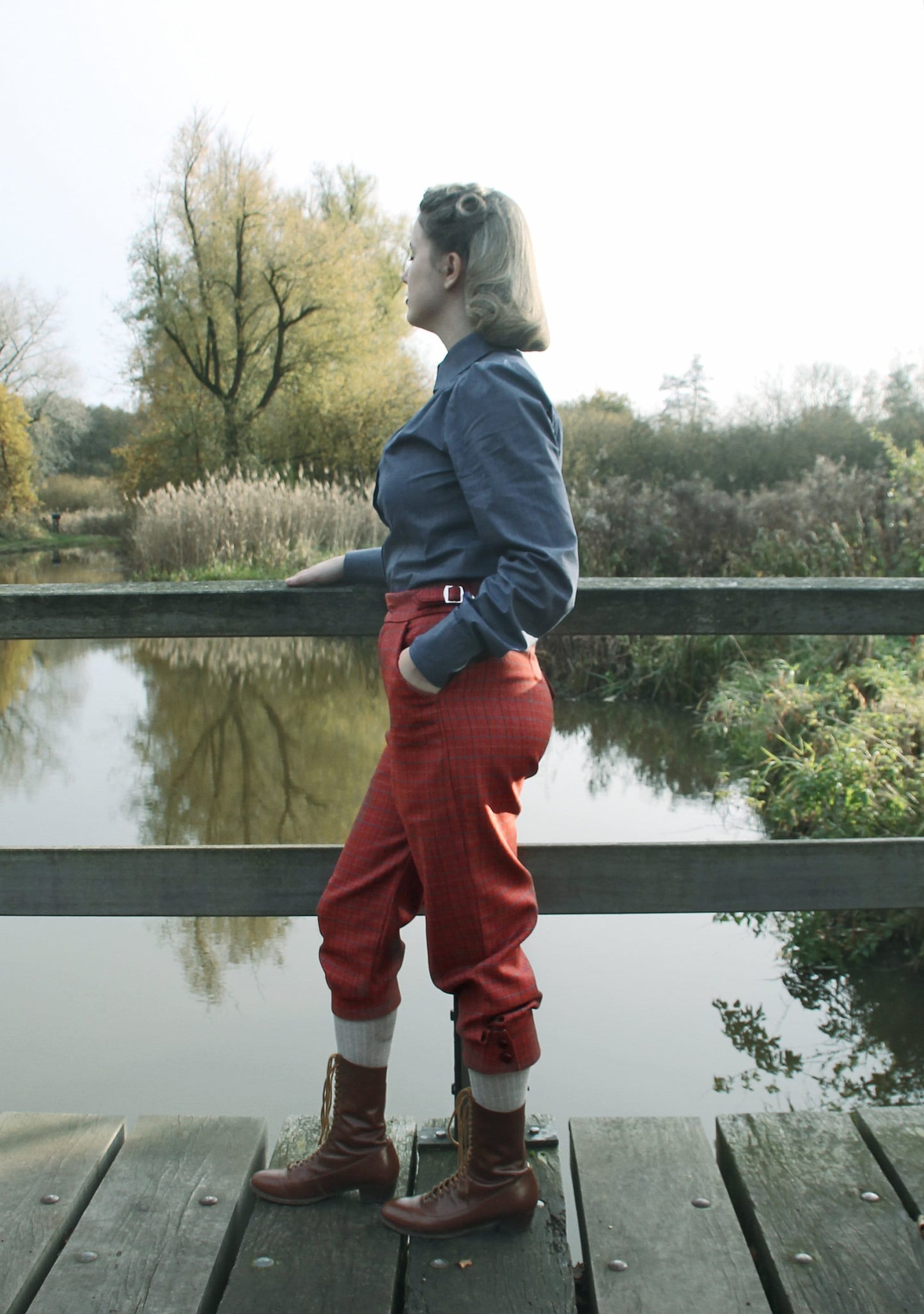 Vintage style knickerbockers ladies checkered red wool tweed, 1910s 1920s 1930s 1940s cycling breeches