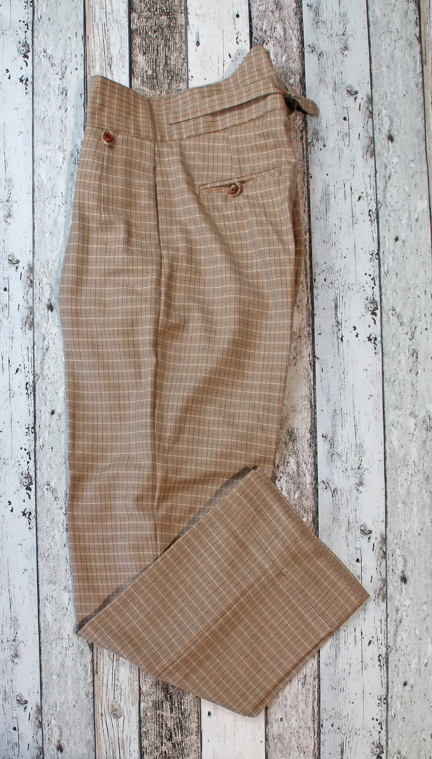 1940s high waist suit trousers vintage style, brown beige checkered 1930s pants