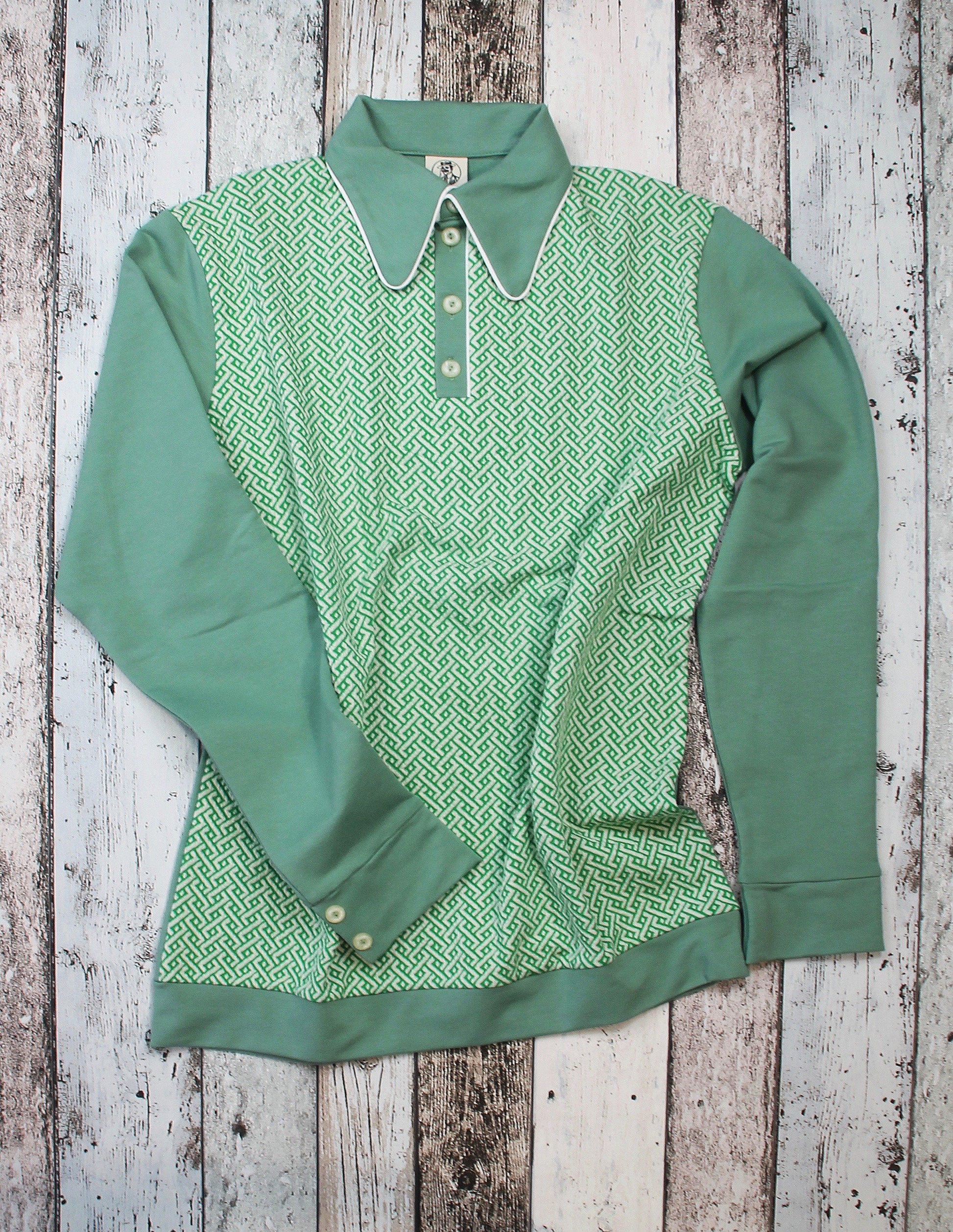 Vintage Vibes: 1940s-Inspired Long Sleeve Polo Shirt in Dark Mint with Spearpoint Collar
