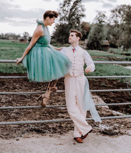 Vintage 1920s style high waist trousers in pink linen