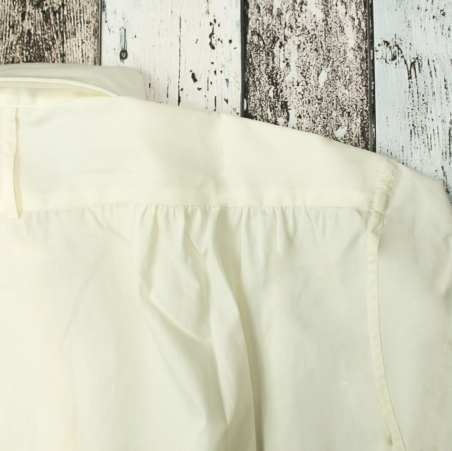 Spearpoint collar shirt in cream vanilla cotton with French cuffs for cufflinks vintage style