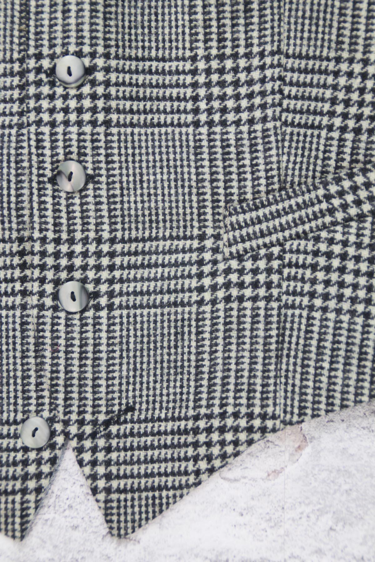 Vintage style waistcoat houndstooth black and cream dogtooth glenn check