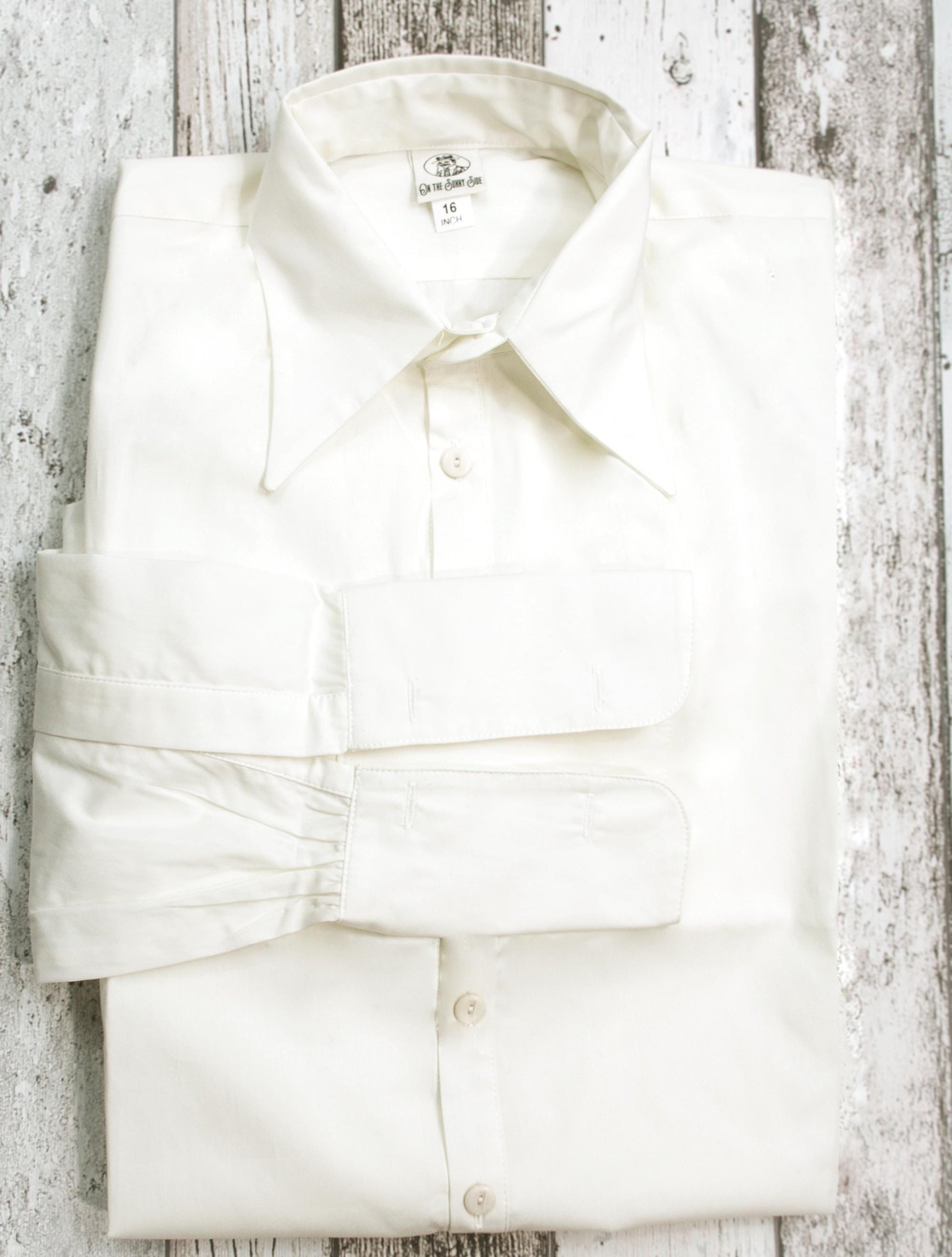Spearpoint collar shirt in crisp white cotton with French cuffs for cufflinks vintage style
