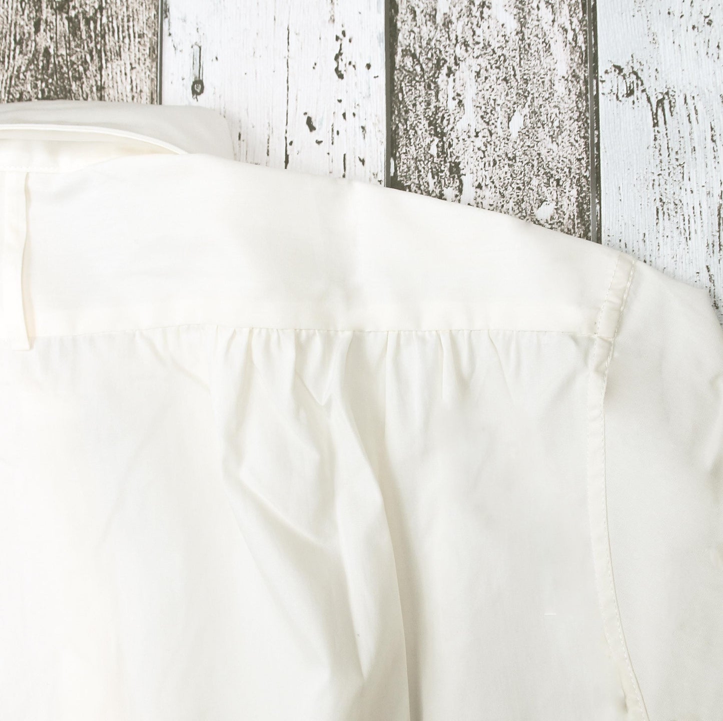 Spearpoint collar shirt in crisp white cotton with French cuffs for cufflinks vintage style