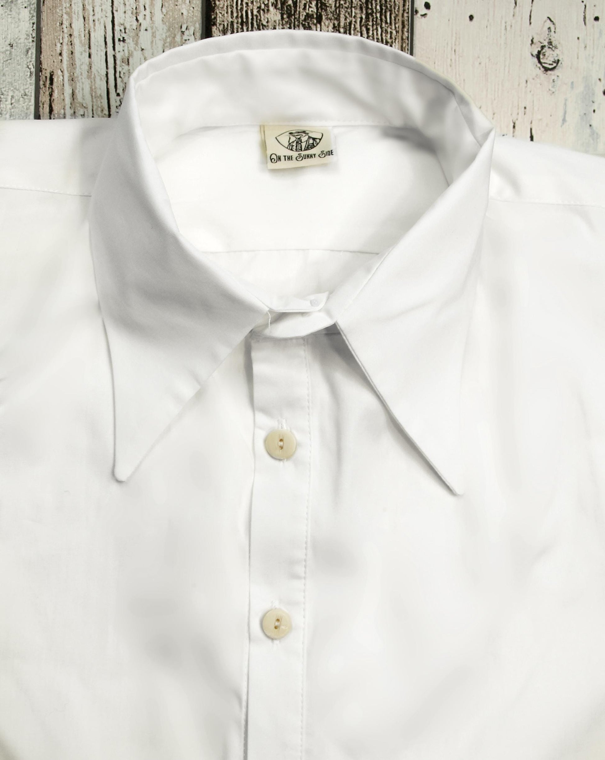 Spearpoint collar shirt in crisp white cotton with French cuffs for cufflinks vintage style
