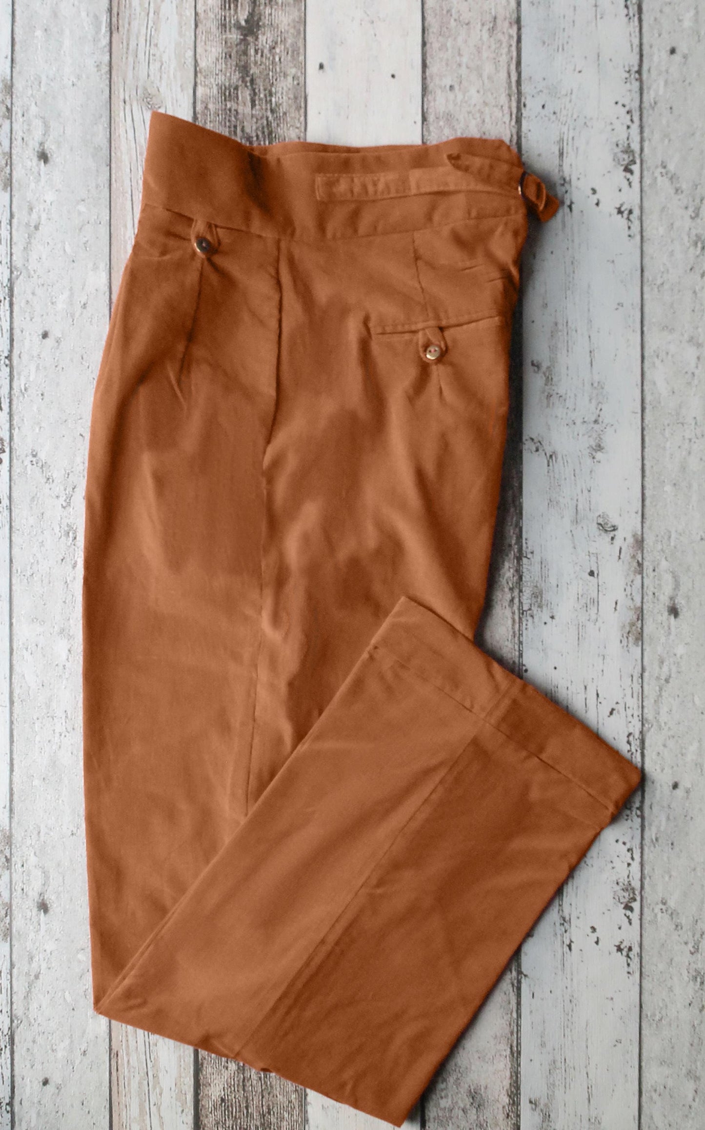 Vintage Style Men’s Waistcoat in Brown Corduroy – 1930s–1940s Cut